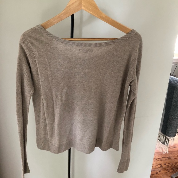 American Eagle Outfitters long sleeve - Picture 2 of 3